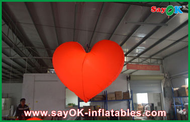 Kapalı Olay Kırmızı Şişme LED Işık Asılı Kalp 2M Dekoratif Led