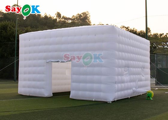 Taşınabilir şişme beyaz çadır Kamp etkinlikleri Açık havada maceralar