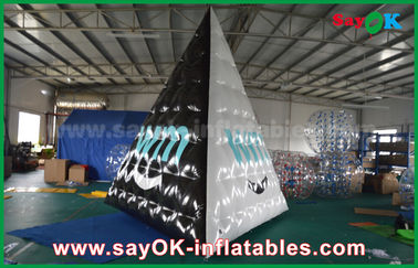 Su geçirmez PVC Havaya Uçurmak Piramit Logo Baskı Promosyon için Şişme Ürünler