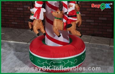 Komik Noel Carousel Şişme Tatil Süsleri Hava Üflemeli Sisme