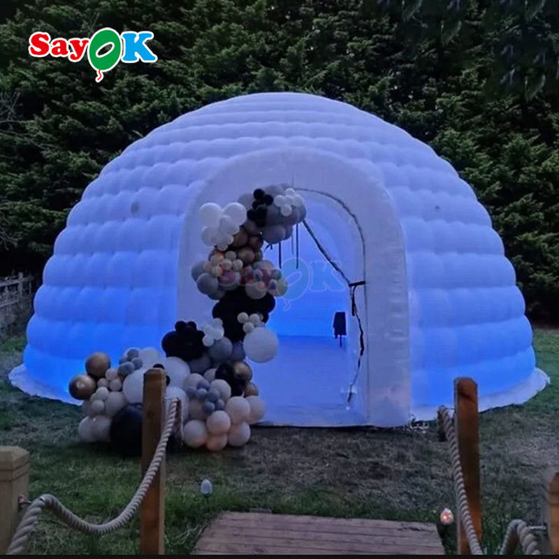 Su geçirmez Oxford Kumaş Renkli LED Işıklar Dış Kupla Üfletilebilir Igloo Çadırı