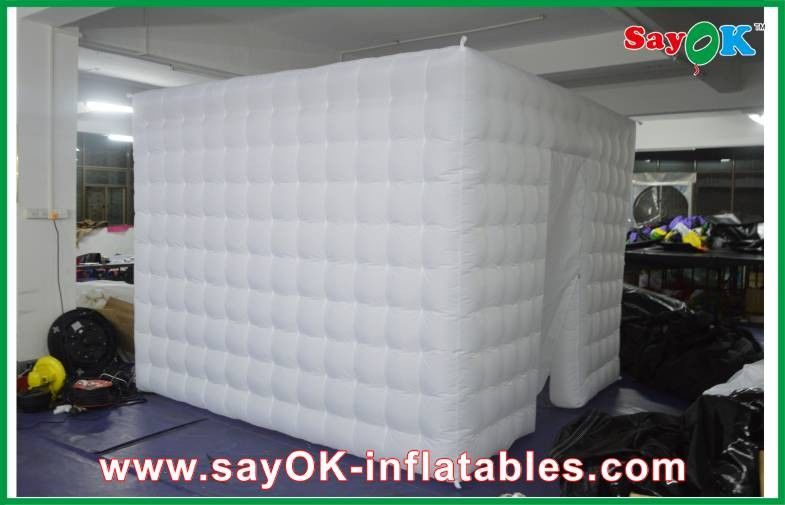 Şişme Fotoğraf Kabini Kiralama Çekici Şişme Fotoğraf Kabini Tek Kapılı Logo Baskılı Led Işık